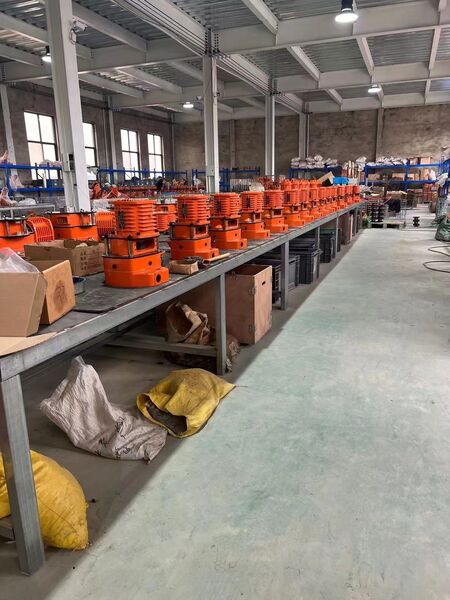 HEBEI WELDON LIFTING MACHINERY MANUFACTURING CO., LTD manufacturer production line