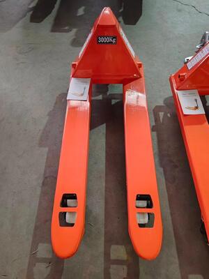 80 Mm Tandem Load Wheel Diameter Handpallettruck Including PU Nylon 180x50 Mm Steering Wheel Designed for Load Movement